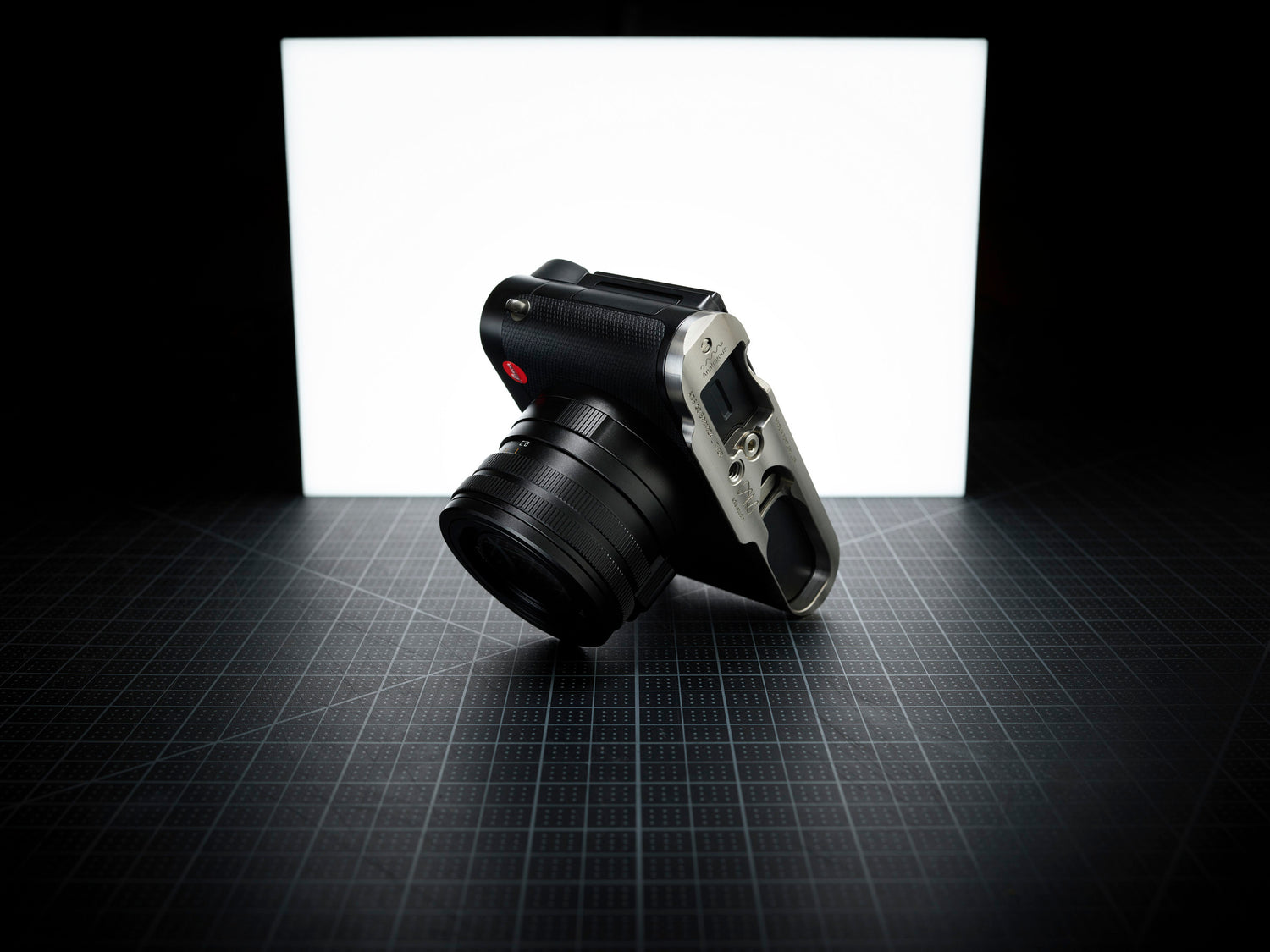 Leica Q3 BASEplate _ 001