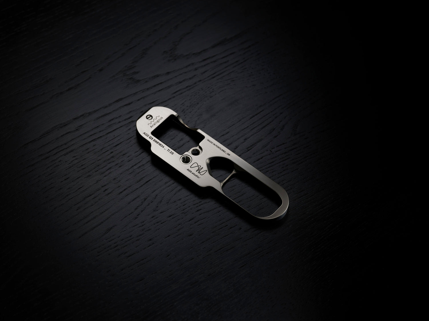 Leica Q3 BASEplate _ 001